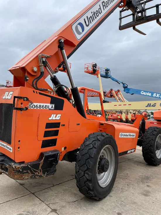 2017 SKYTRAK 8042 Forklift