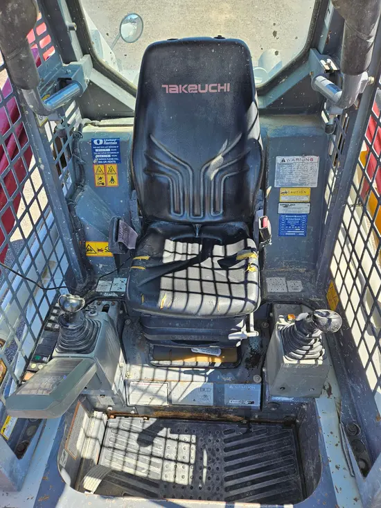 2017 Takeuchi TL8W Track Loader