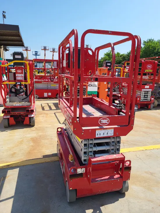2017 MEC 1330SE Scissor Lift