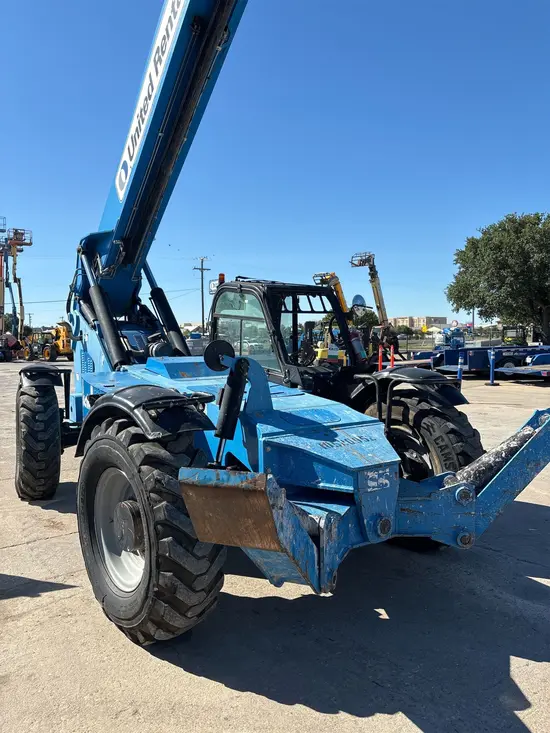 2016 Genie GTH-1056 Forklift