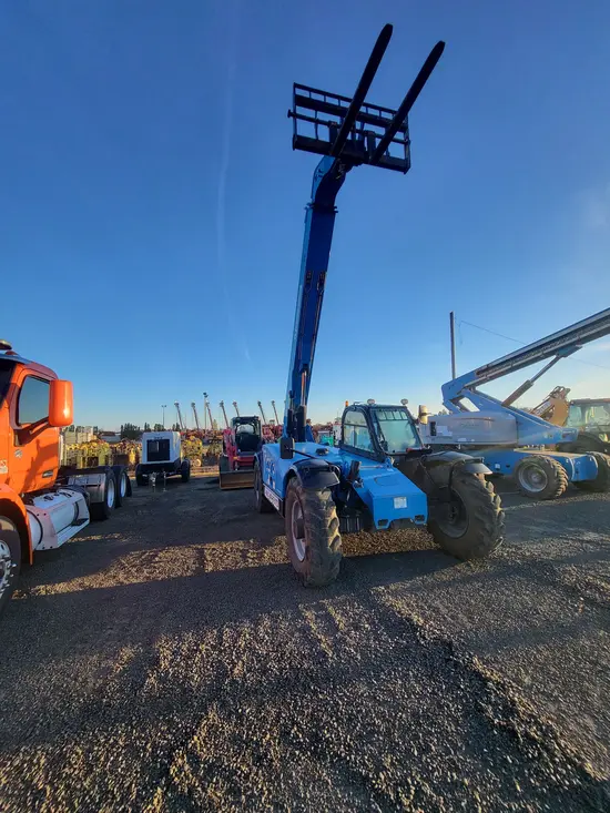 2015 Genie GTH-844 Forklift