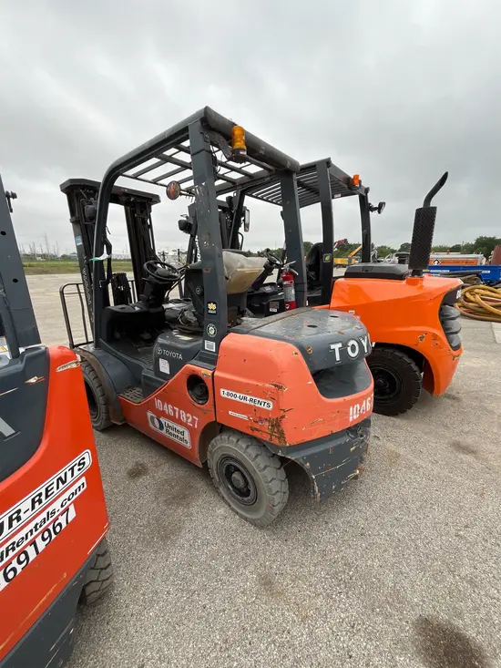 2016 Toyota 8FDU25 Warehouse Forklift