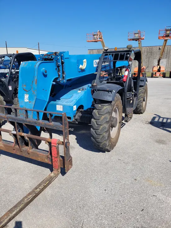 2015 Genie GTH-844 Forklift