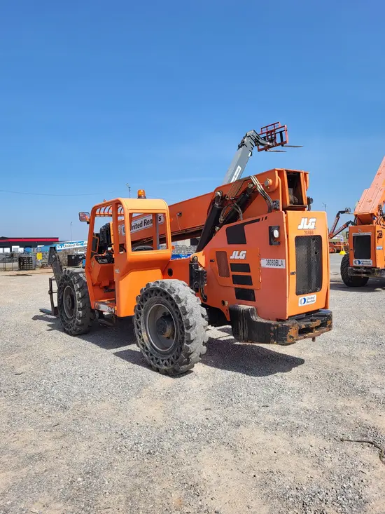 2016 SKYTRAK 10054 Forklift