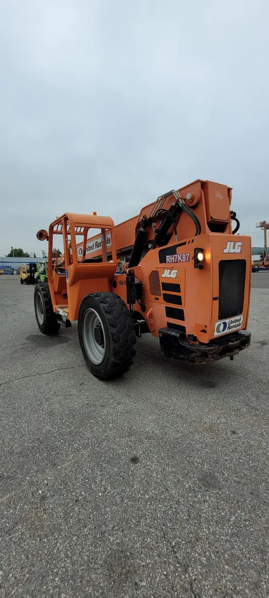 2016 SKYTRAK 6042 Forklift