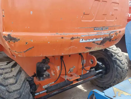 2017 JLG 800S Boom Lift