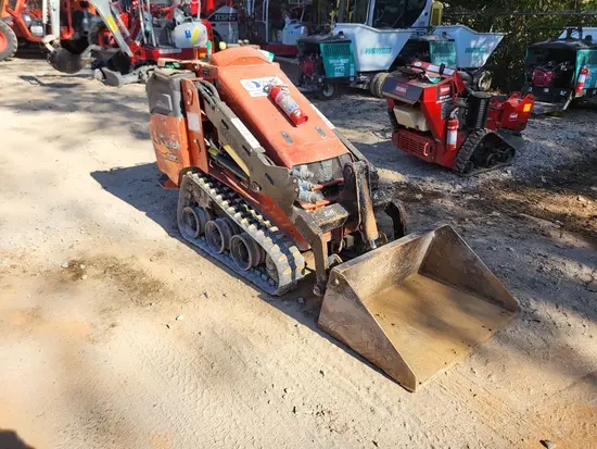 2019 Ditch Witch SK600 Track Loader