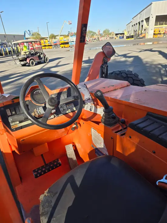 2017 SKYTRAK 8042 Forklift