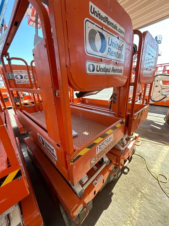 2017 Snorkel S3219E Scissor Lift