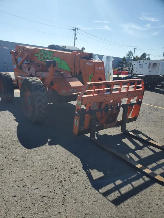 2014 XTREME XR842 Forklift