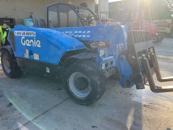 2017 Genie GTH-5519 Forklift