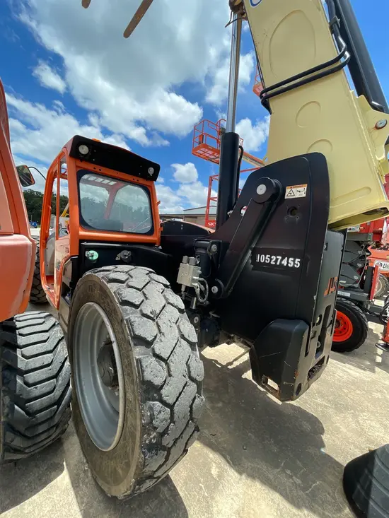 2016 JLG 642 Forklift
