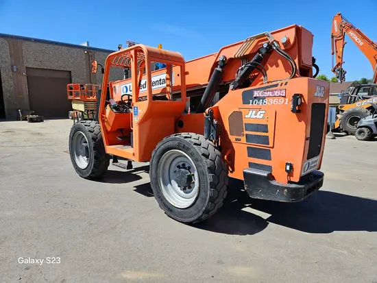 2016 SKYTRAK 6042 Forklift