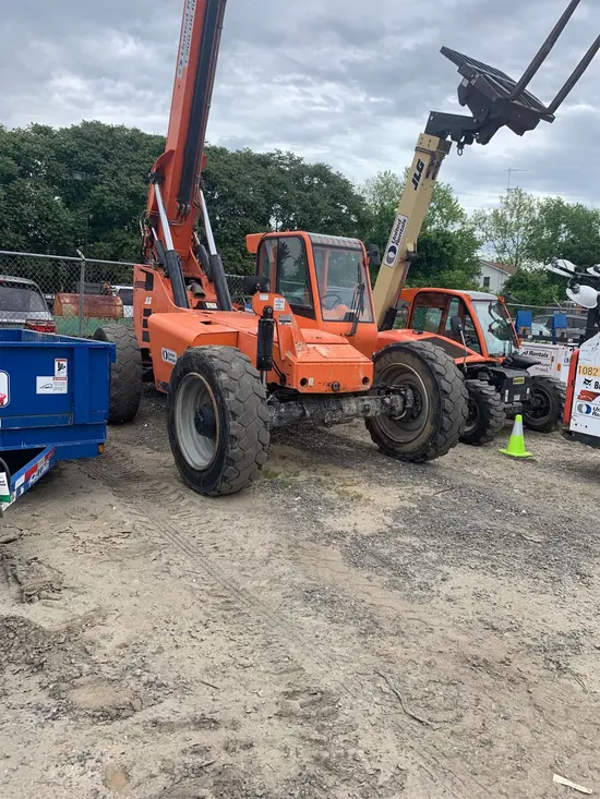 2016 SKYTRAK 8042 Forklift