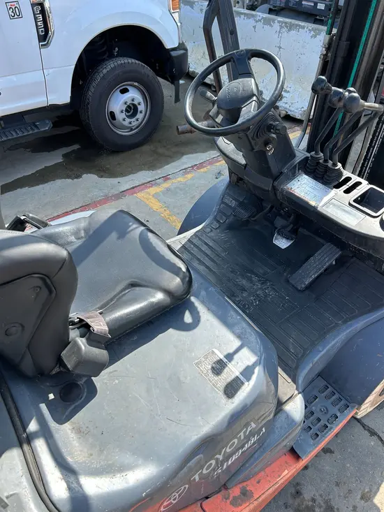 2017 Toyota 8FGU25 Warehouse Forklift