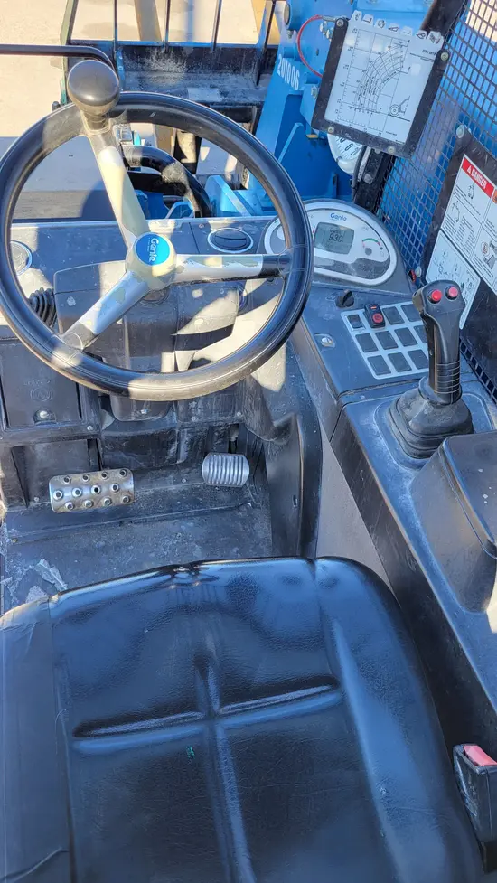 2017 Genie GTH-5519 Forklift