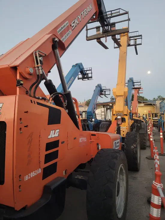 2016 SKYTRAK 10054 Forklift