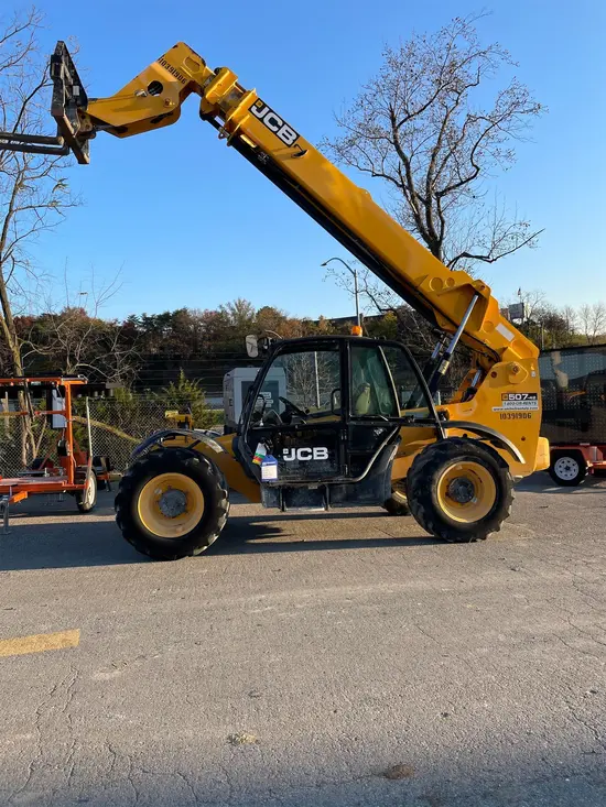 2015 JCB 507-42 Forklift