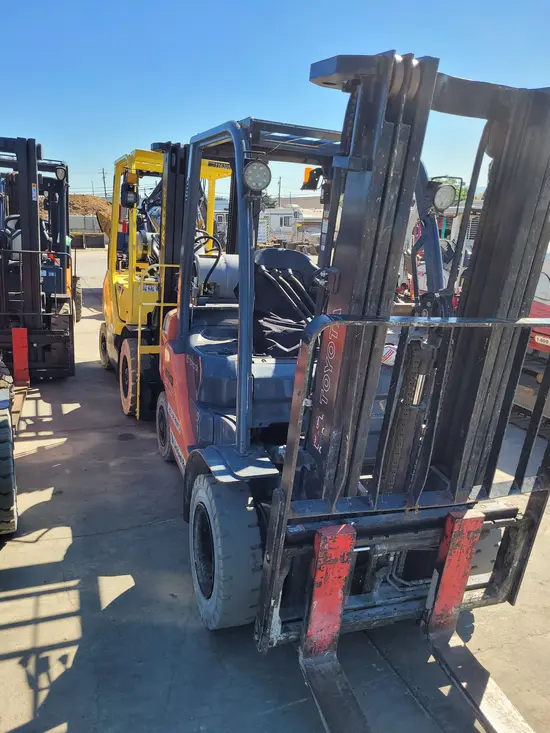 2017 Toyota 8FGU25 Warehouse Forklift