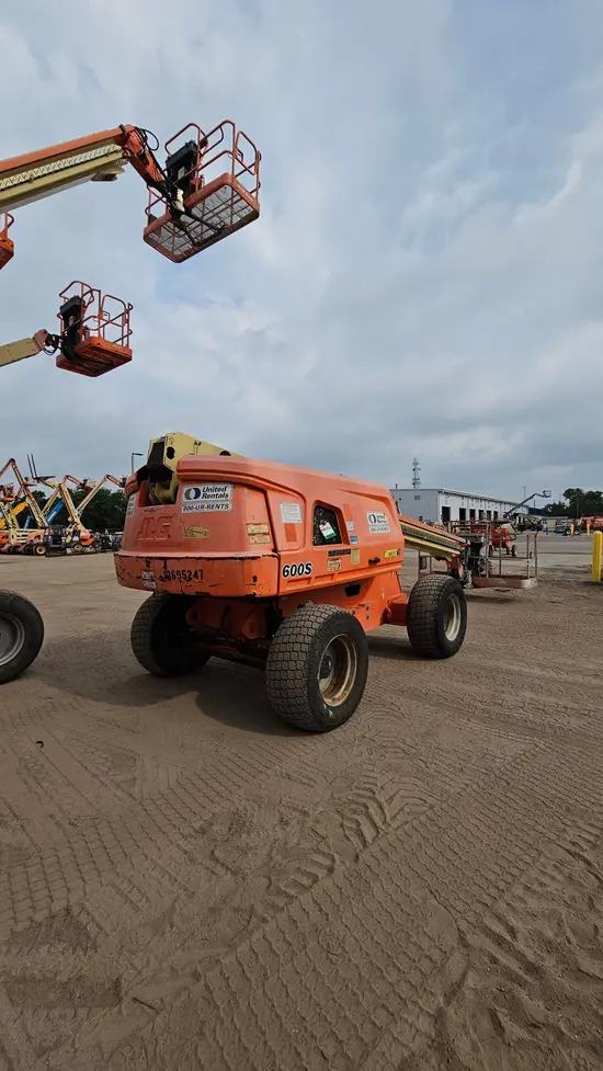 2017 JLG 600S Boom Lift