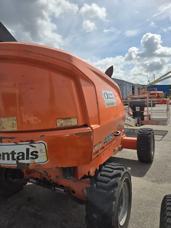 2017 JLG 400S Boom Lift