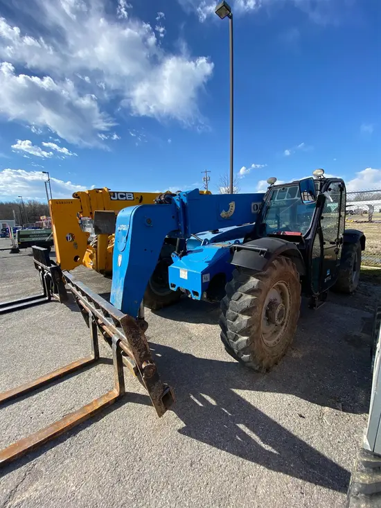 2015 Genie GTH-844 Forklift