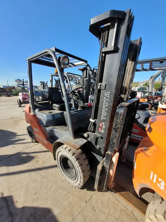 2017 Toyota 8FGU25 Warehouse Forklift