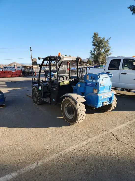 2017 Genie GTH-5519 Forklift