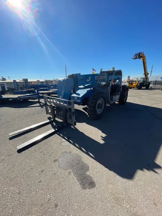 2014 Genie GTH-844 Forklift
