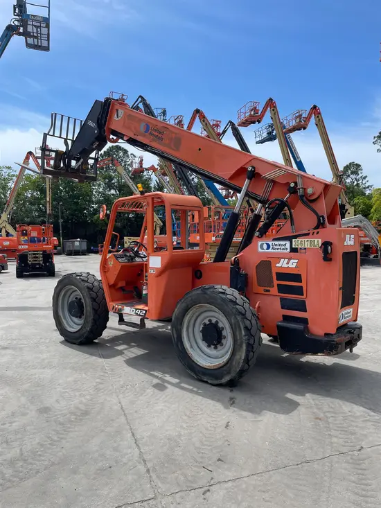 2016 SKYTRAK 6042 Forklift