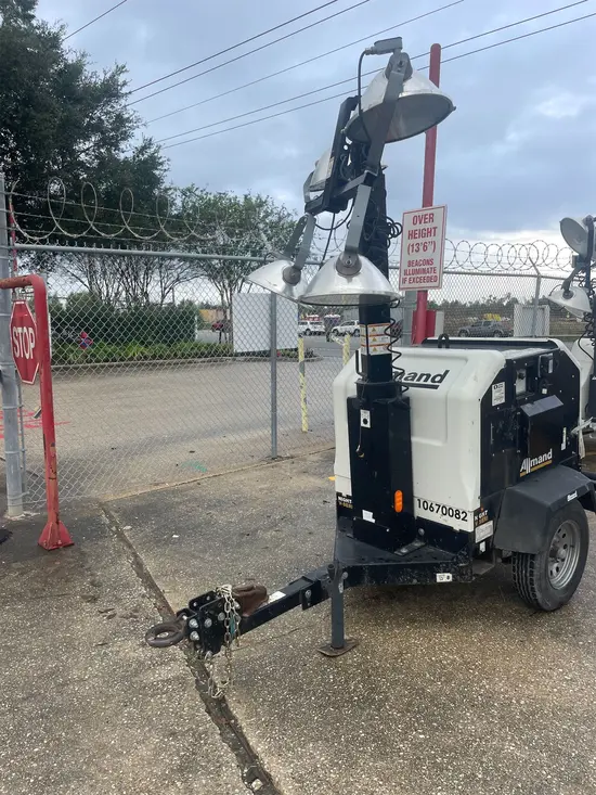 2017 Allmand NIGHT-LITE PRO Towable Light Tower