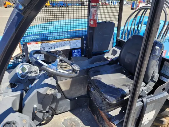 2016 Genie GTH-5519 Forklift