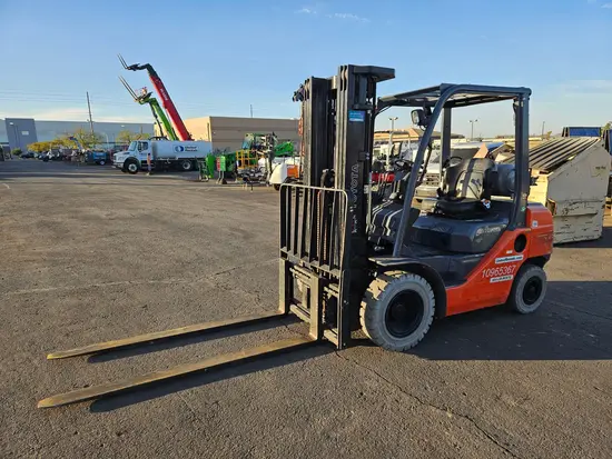 2019 Toyota 8FGU25 Warehouse Forklift