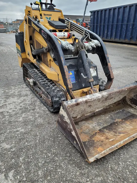 2017 Vermeer S725TX Track Loader