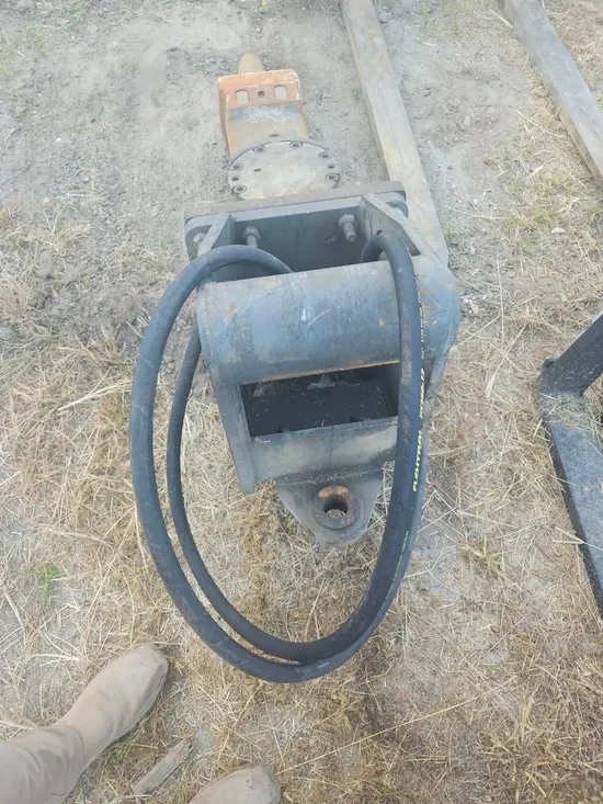 2014 Atlas Copco SB 452 Attachment