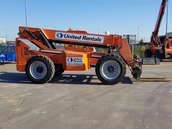 2014 SKYTRAK 8042 Forklift
