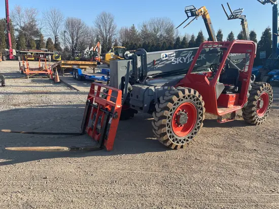 2016 Skyjack SJ643TH Forklift