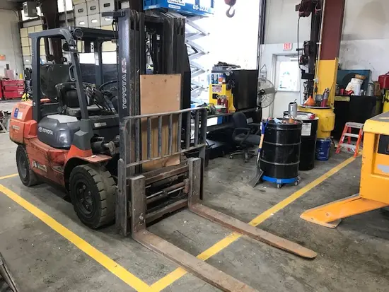 2013 Toyota 7FDU35 Forklift