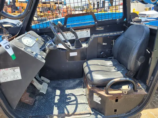2015 Genie GTH-844D Forklift
