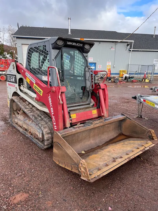 2018 Takeuchi TL6CR Track Loader