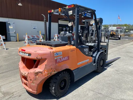 2017 Doosan D55C-7 Warehouse Forklift