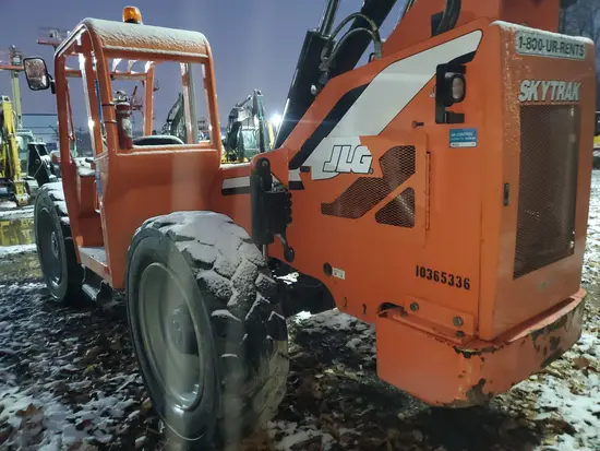 2015 SKYTRAK 10054 Forklift