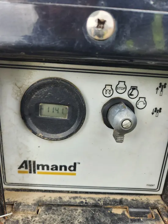 2019 Allmand NLV-ML3EC Portable Work Light