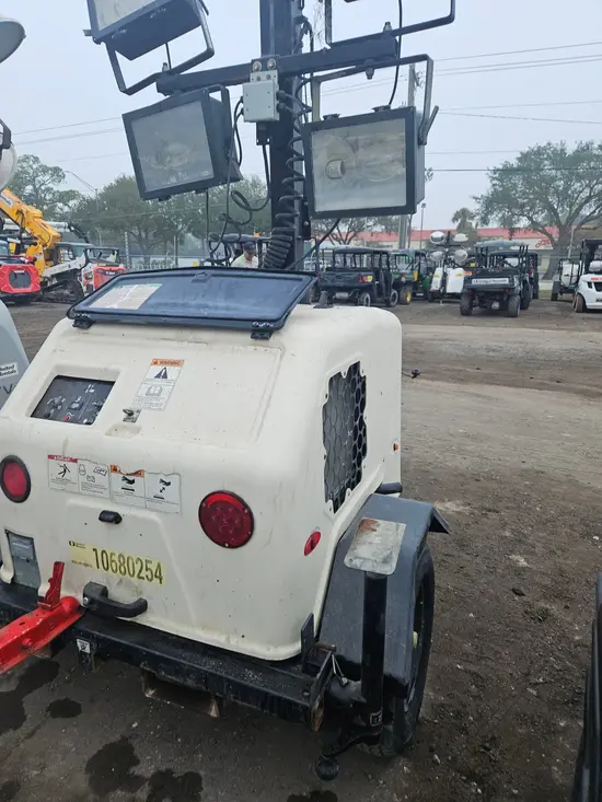 2017 Terex RL4 Towable Light Tower
