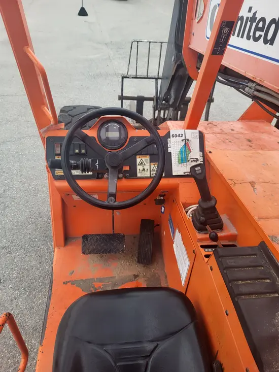 2016 SKYTRAK 6042 Forklift