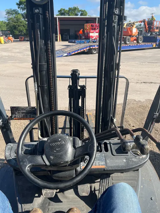 2019 Toyota 8FGU25 Warehouse Forklift