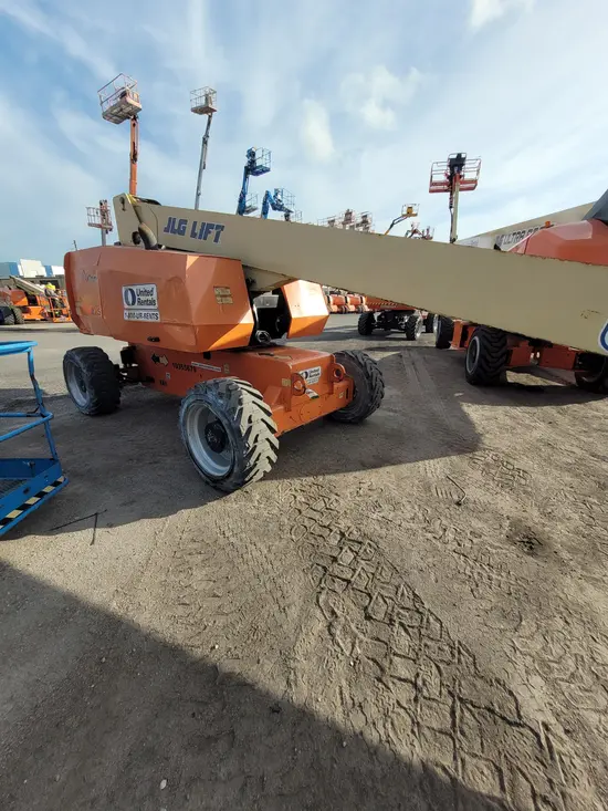 2015 JLG 800S Boom Lift