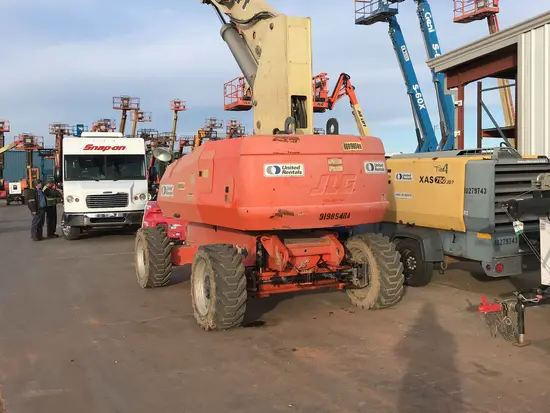 2012 JLG 800S Boom Lift
