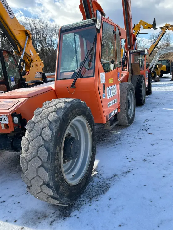 2017 SKYTRAK 8042 Forklift