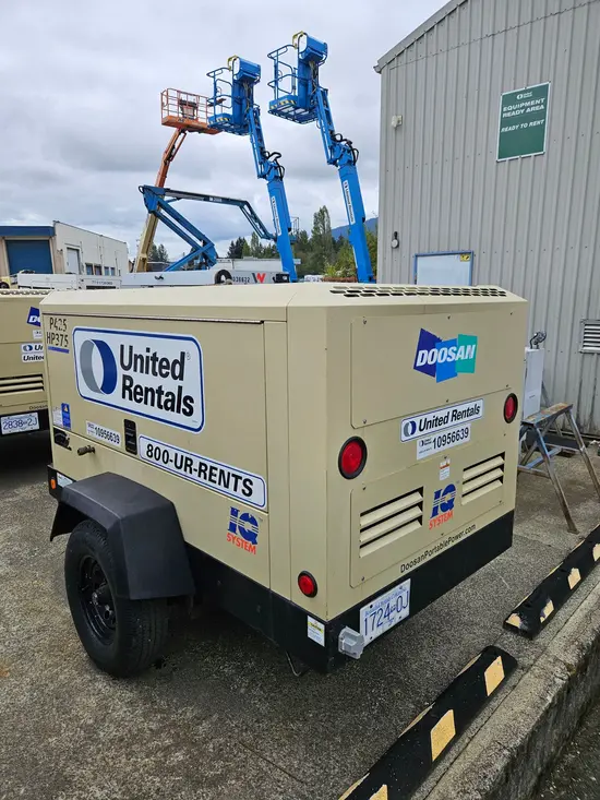 2019 Doosan P425/HP375EXT4I Air Compressor